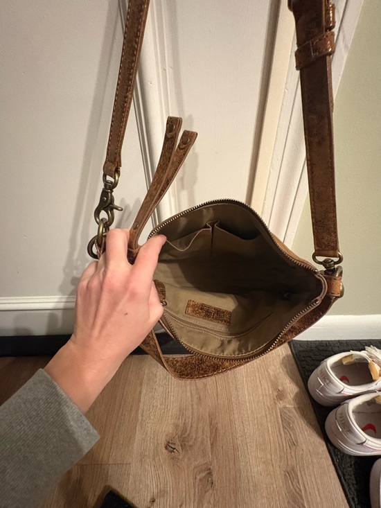 Frye Melissa Tan-Bronze Distressed Leather Crossbody - Picture 8 of 8